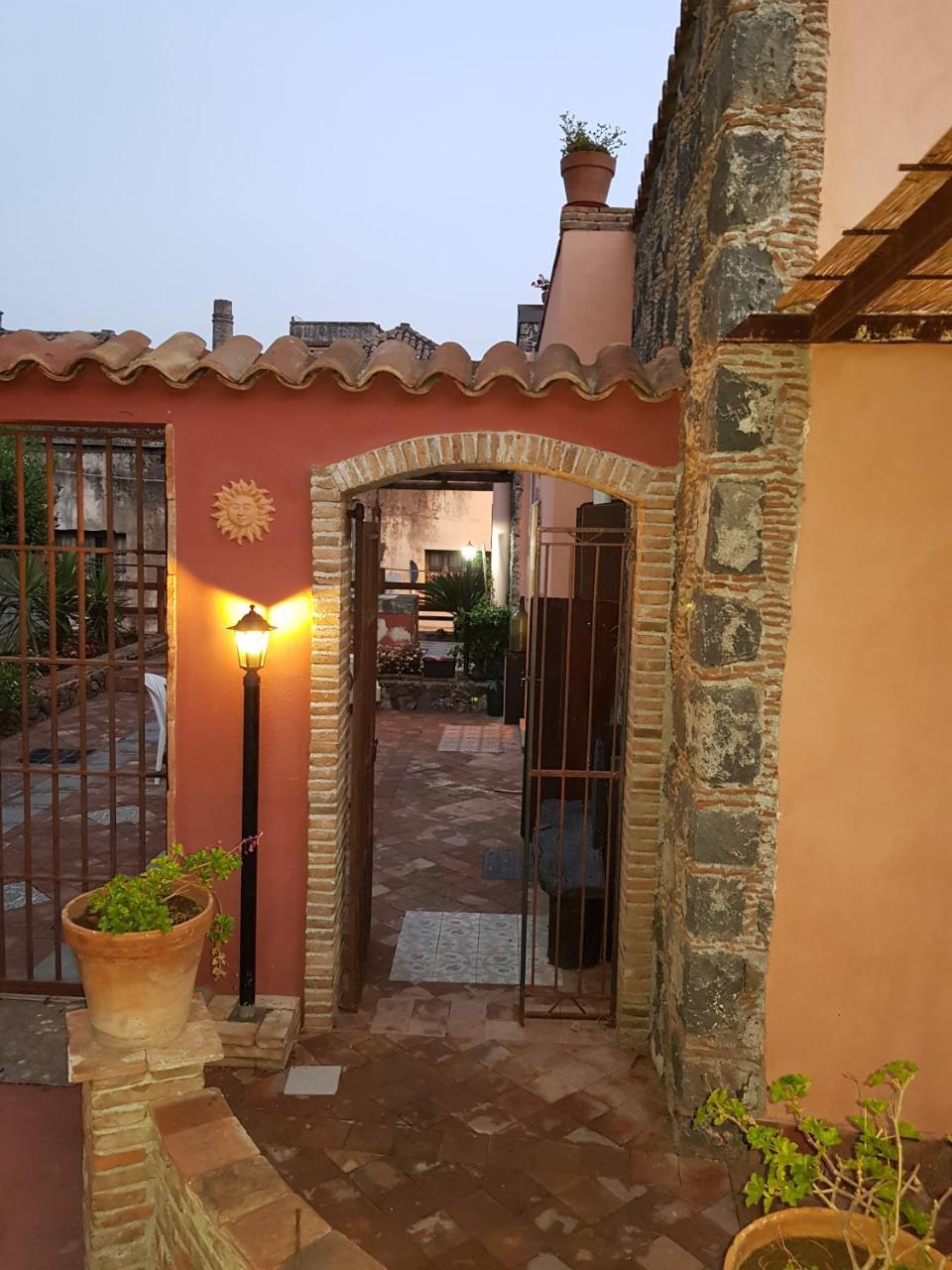 Original Sicily House Villa Santa Venerina Bagian luar foto
